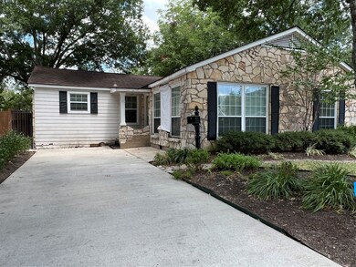 1319 Georgina St, Rosenberg, TX 77471 - photo 4