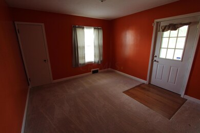 1023 Bernhard Rd, Columbus, OH 43227 - photo 5