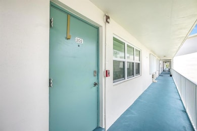 850 Horizon St E unit 202, Boynton Beach, FL 33435 - photo 3