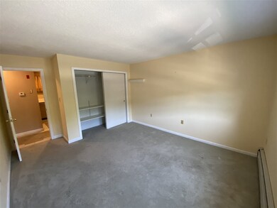 6 Knights Bridge Dr unit J306, Nashua, NH 03063 - photo 5