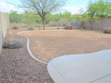 023-286217-back-yard-2