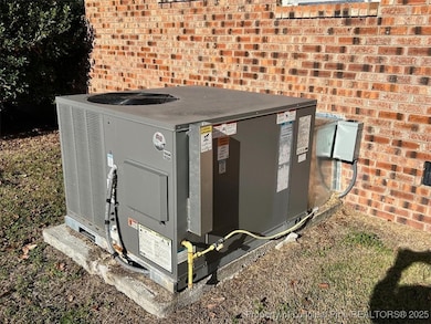 8618 N Carolina Highway 72, Pembroke, NC 28372 - photo 7