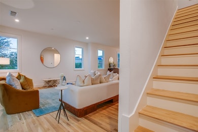 7207 Gaston Ave unit 906, Dallas, TX 75246 - photo 4