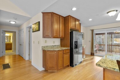 8R Indian Hill Rd, Derry, NH 03038 - photo 7