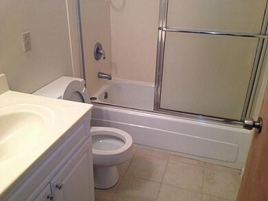 1686 Peardale Rd N, Columbus, OH 43229 - photo 7