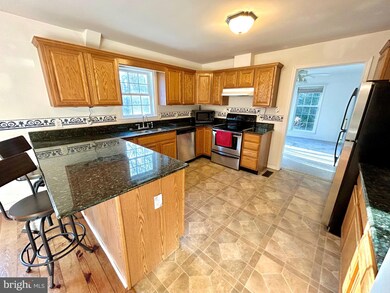 2908 N Independence Dr, Montross, VA 22520 - photo 4