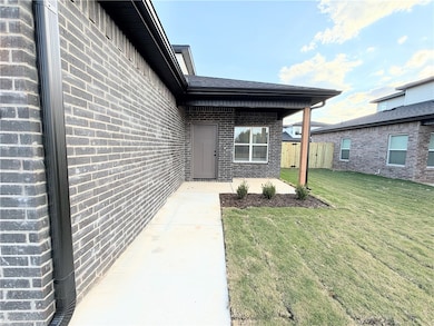 531 Cosmos St, Centerton, AR 72719 - photo 2