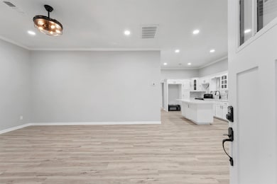 7912 Cypress St, Houston, TX 77012 - photo 3