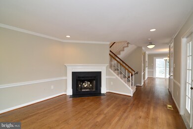 12830 Mill Brook Ct, Woodbridge, VA 22192 - photo 7