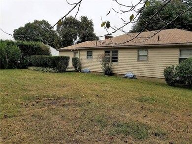 6 April Ct, Providence, RI 02908 - photo 3