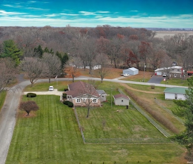 245 E Franks Blvd, Winamac, IN 46996 - photo 4