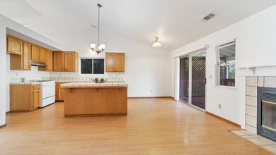 544 Shoemaker Ct, Redding, CA 96003 - photo 7