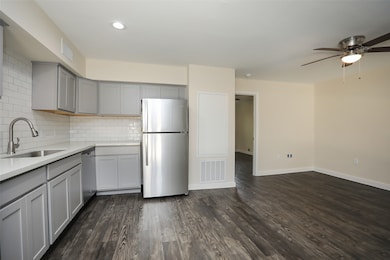 5504 La Branch St unit 9, Houston, TX 77004 - photo 2