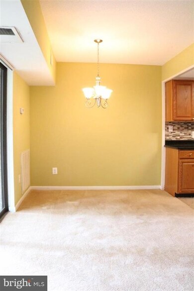 2234 Castle Rock Square unit 11C, Reston, VA 20191 - photo 5