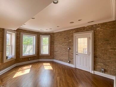 2814 W Arthur Ave unit 3, Chicago, IL 60645 - photo 2