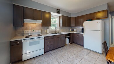 12-Hillcrest-Ave-Gardiner-Maine-Kitchen