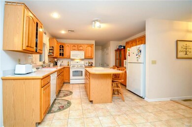 4906 Harvest Ln, Zionsville, PA 18092 - photo 7