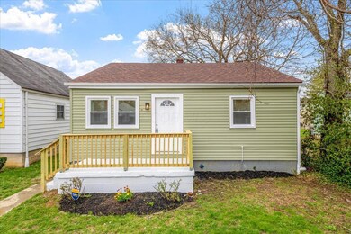 02-1089 Seymour Ave-2