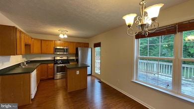 505 Clint Ln, Fredericksburg, VA 22405 - photo 4