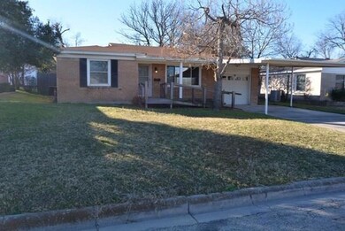 413 Kimbrough St, Fort Worth, TX 76108 - photo 2