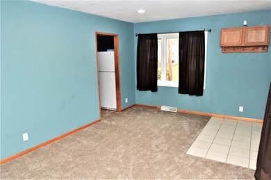 1101 38th St SE, Cedar Rapids, IA 52403 - photo 6