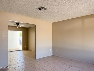 4935 W Palm Ln unit 6, Phoenix, AZ 85035 - photo 3