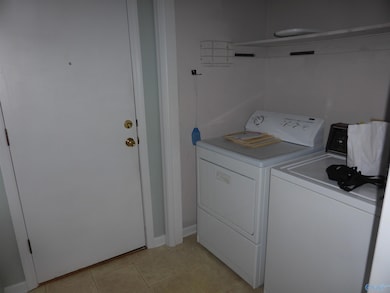 2503 Jarvis St SW, Decatur, AL 35603 - photo 7