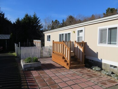 365 SE Neptune Ave, Lincoln City, OR 97367 - photo 2