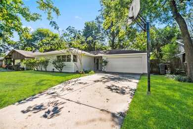 815 Helms Rd, Houston, TX 77088 - photo 2