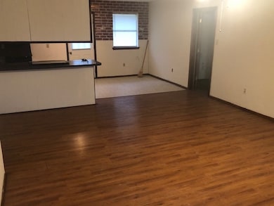 110 E B Ave, Cache, OK 73527 - photo 2