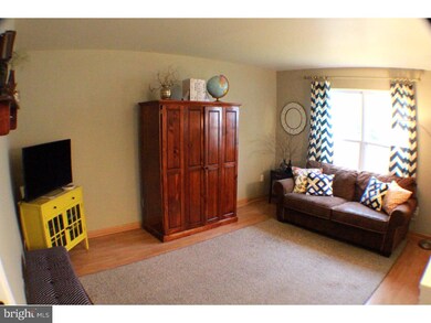 189 Abbey Dr, Royersford, PA 19468 - photo 7