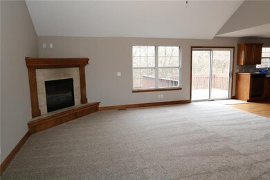 1719 Overbrook Ln, Raymore, MO 64083 - photo 7