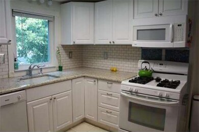 14 Popes Hill St, Dorchester, MA 02122 - photo 5