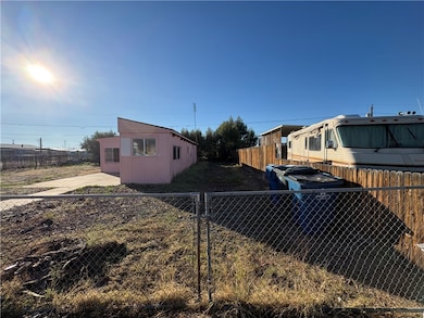 956 Coral Reef Dr, Bullhead City, AZ 86442 - photo 5