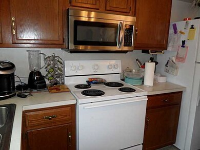 2261 Ward Rd, Columbus, OH 43224 - photo 5