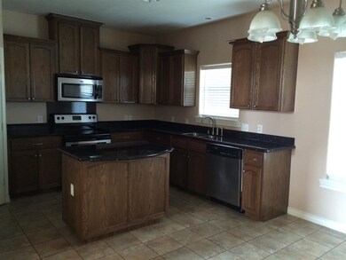 603 Waxwing Cedar Dr, Laredo, TX 78045 - photo 4