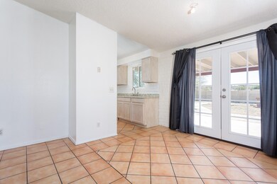7540 N. Meredith-6487-Edit