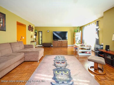73 Gardenia Ln unit A, Staten Island, NY 10314 - photo 5