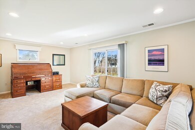 11205 Freas Dr, North Potomac, MD 20878 - photo 6