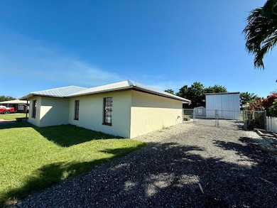 805 N Lopez St, Clewiston, FL 33440 - photo 3