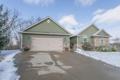 4601 Maple Leaf Dr, Columbia, MO 65201 - photo 2