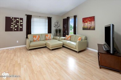 09-Living Room_SLS_-8764