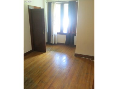 107 SE 9th St, Pendleton, OR 97801 - photo 4