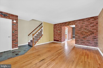 44 Wilfred Ct, Towson, MD 21204 - photo 2