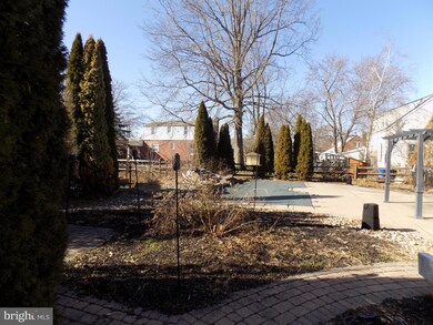 718 E Broad St, Quakertown, PA 18951 - photo 6