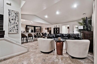Look at this Easy Living !!  Move Right In !!