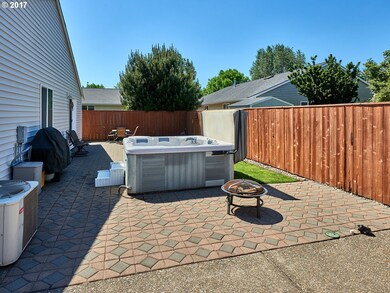 2251 Baines Blvd, Hubbard, OR 97032 - photo 7