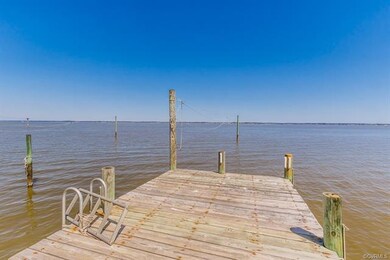 Head of pier with clothes line tie off