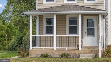 1030 S Hanover St, Pottstown, PA 19465 - photo 2