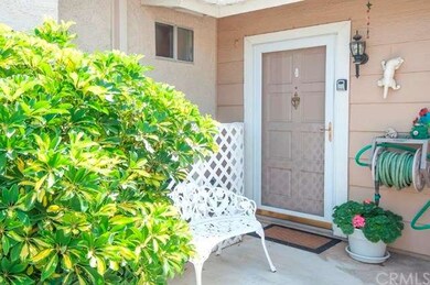 Private Entrance to Granny Unit. Storm door keeps 